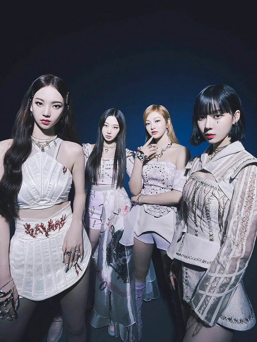 AESPA - Savage (1ST mini) P.O.S Ver._3